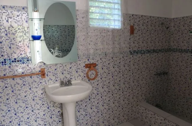 Colinas del Rey Hato Mayor Room bathroom